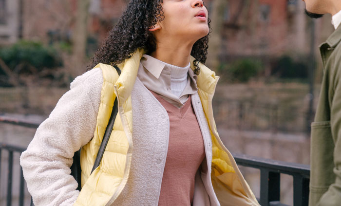 28 Things That People Should Keep Within Their Own Generation And Not Pass Down, As Shared In This Online Group