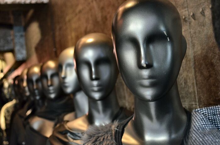 Person Online Wanted To Know “What Is The Best Response To ‘Why Are You Still Single?’” And 30 People Gave Their Suggestions