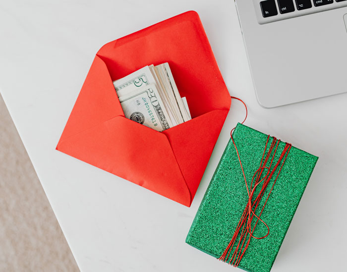 Dad Let His Daughter Know He Won&rsquo;t Be Paying For Her Wedding And Refuses To Help Her Further With Student Debt, But Contributes To Stepdaughter&rsquo;s Wedding