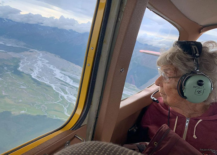 Grandson Takes Grandma To See The Mountains, It Turns Into An Adventure To Visit Every US National Park Together