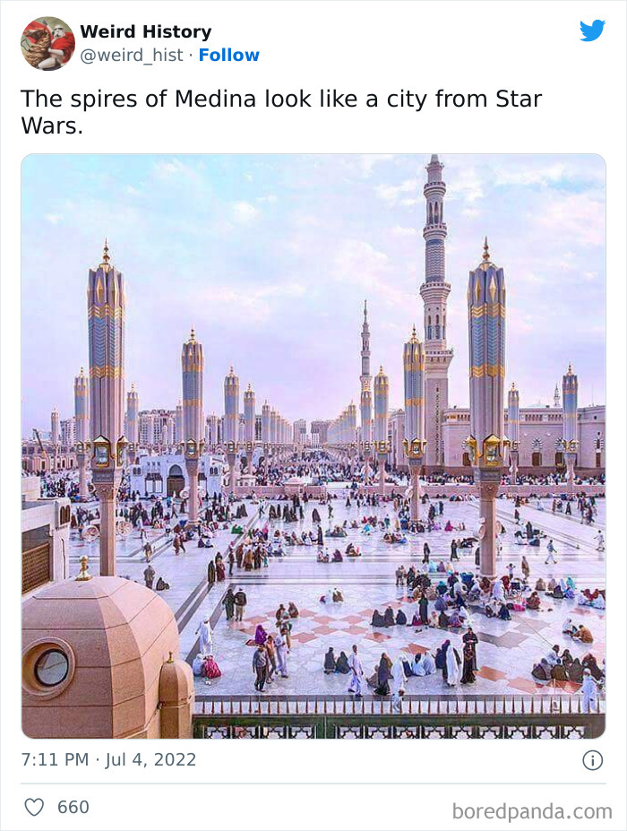 Weird History Tweets