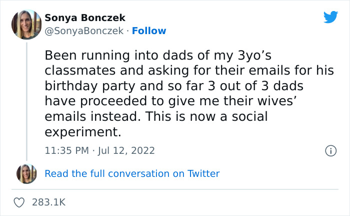 Tweet Showing How Moms Are Still Considered To Be The Default Parent Went Viral With 283k Likes