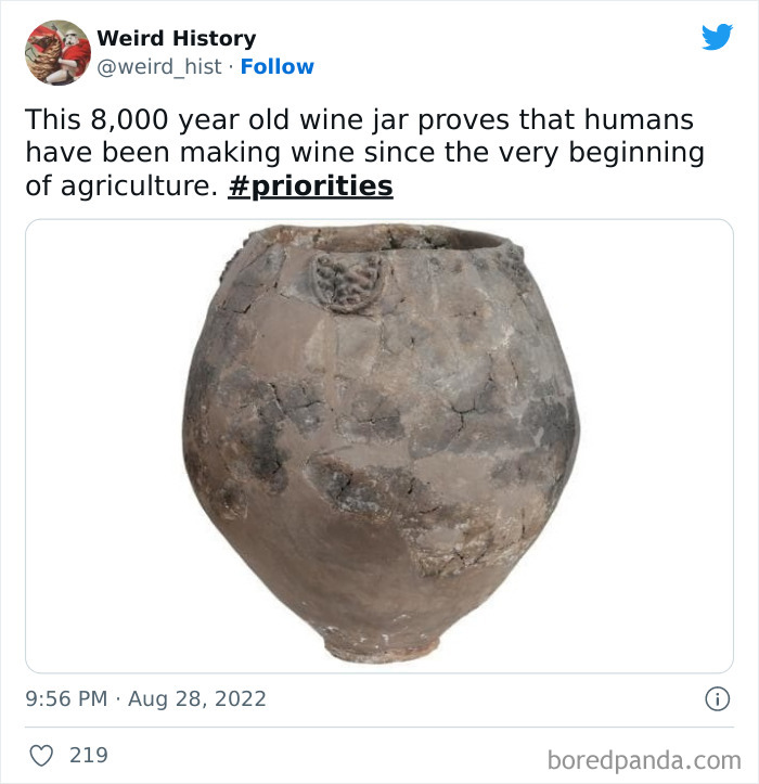 Weird History Tweets