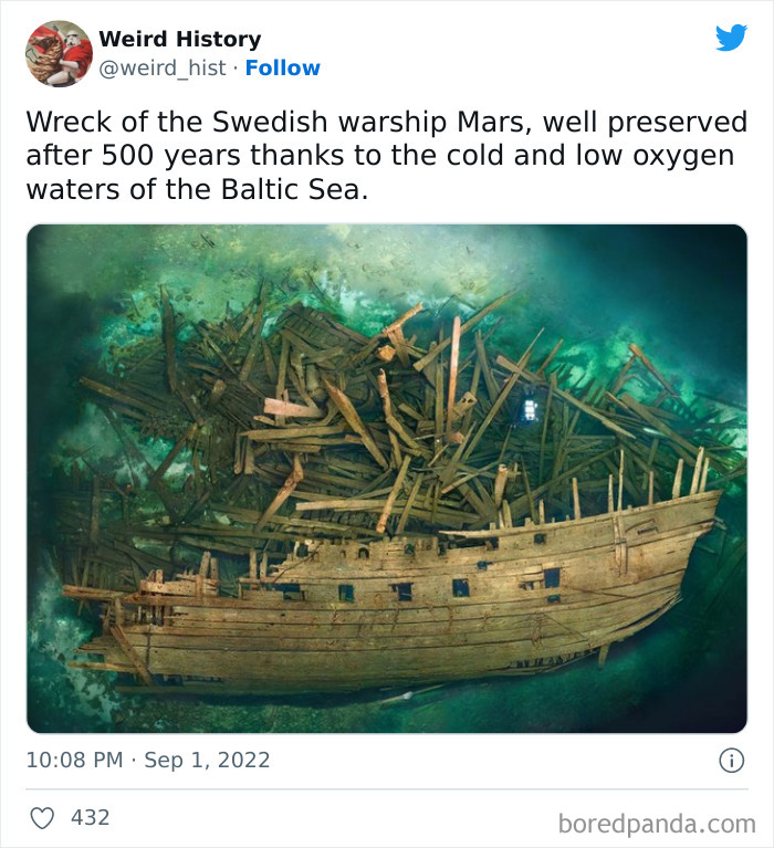 Weird History Tweets