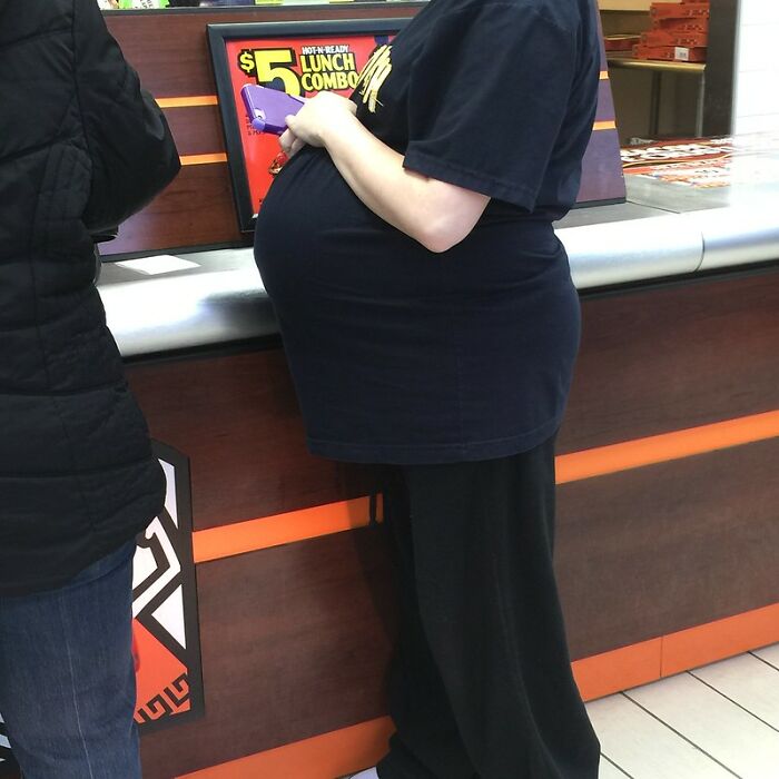 28 Things That People Should Keep Within Their Own Generation And Not Pass Down, As Shared In This Online Group