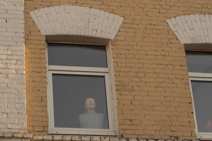 30 Concepts That Work Just Fine In Movies But Fail To Work In Real Life, As Pointed Out By Folks Online