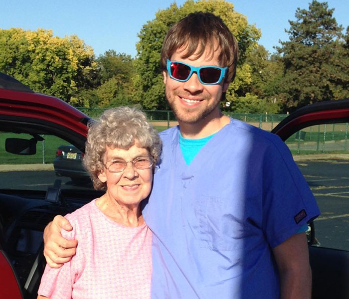 Grandson Takes Grandma To See The Mountains, It Turns Into An Adventure To Visit Every US National Park Together
