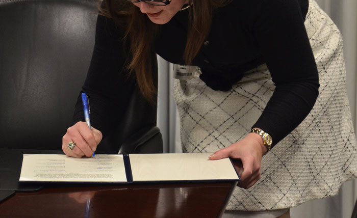 Buyers Maliciously Comply When Car Dealership Gives Them The Ultimatum &ldquo;Take It Or Leave It&rdquo;