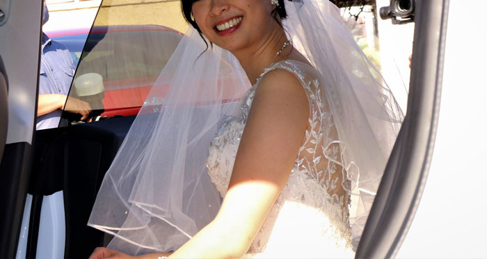 24 Stories Of Future Spouses Who Were Left Or Practically Left At The Altar, As Told By Folks In This Online Community