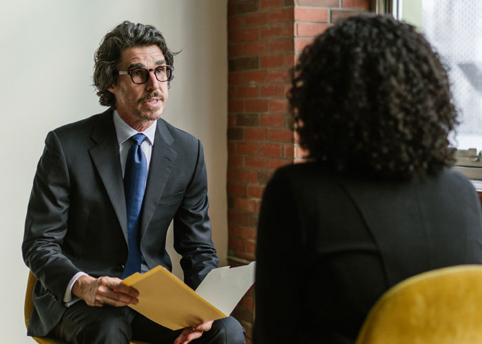 30 People Share Things In Job Descriptions Or Interviews That Instantly Indicate Red Flags