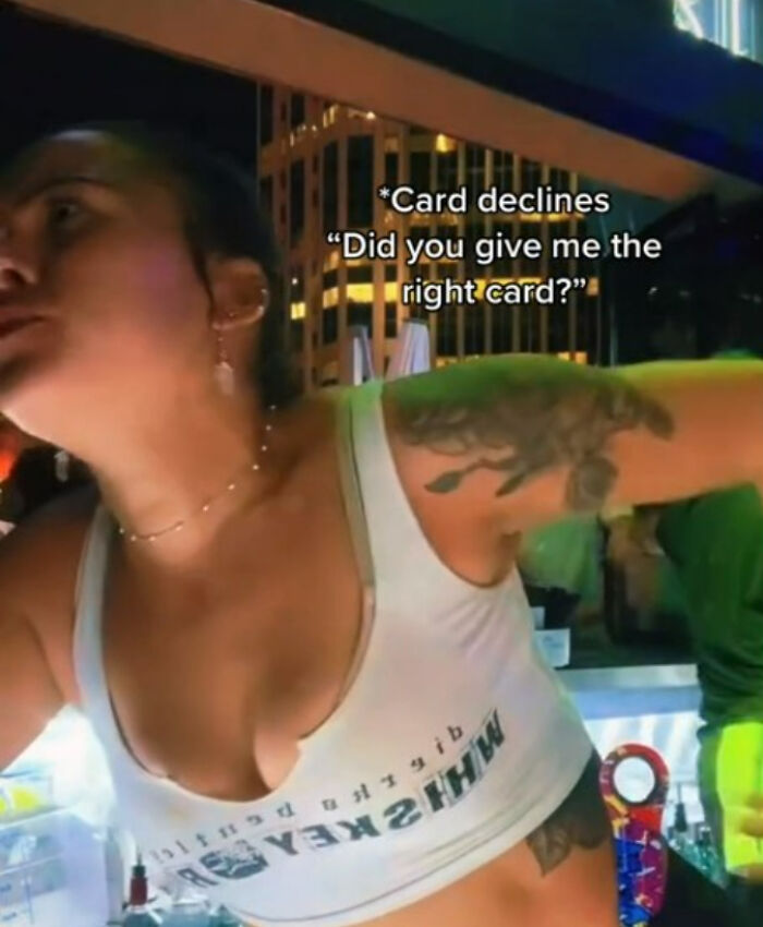 Bartender Shares How She Deals With Unpaying Customers, And The Internet Is Congratulating Her On Her Good Problem-Solving Skills
