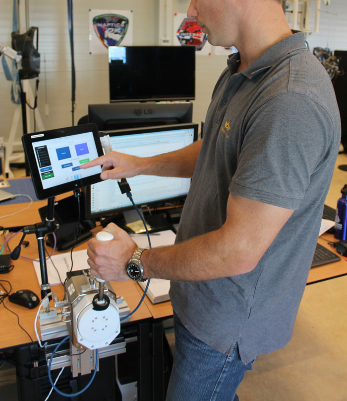 Stuck-Up Cafe Owner Messes With A Sale Systems Vendor And Loses, Regrets His Words After They Come In And Pack Everything Up