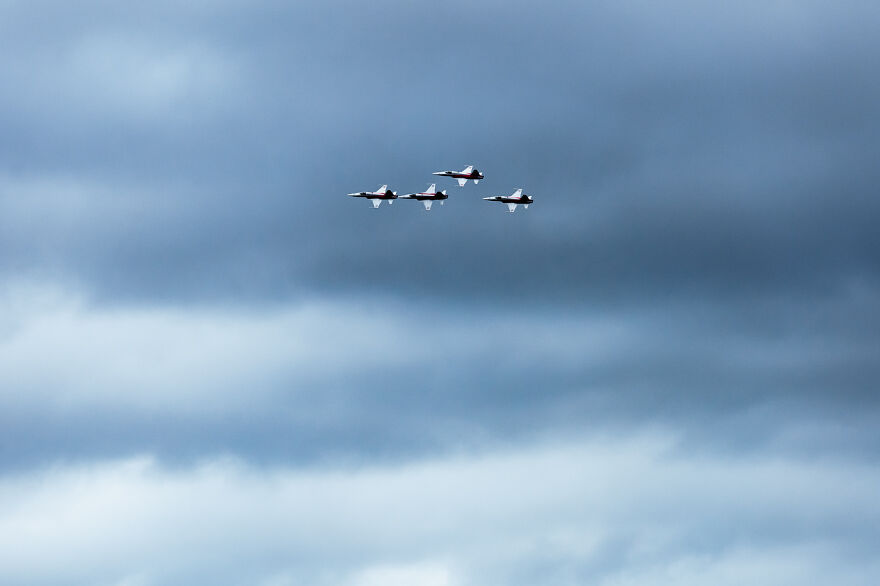 I Captured The Perfection Of Aerial Geometry And Trajectories Performed By Swiss Aerobatic Team Patrouille Suisse (40 Pics)