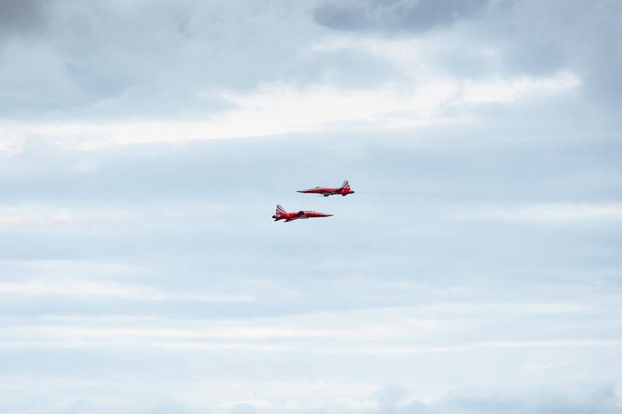 I Captured The Perfection Of Aerial Geometry And Trajectories Performed By Swiss Aerobatic Team Patrouille Suisse (40 Pics)