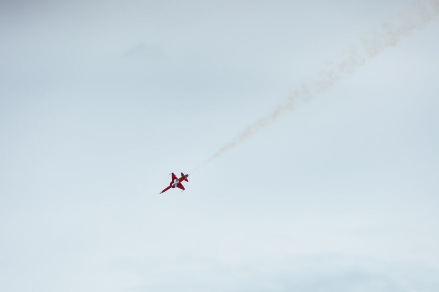 I Captured The Perfection Of Aerial Geometry And Trajectories Performed By Swiss Aerobatic Team Patrouille Suisse (40 Pics)