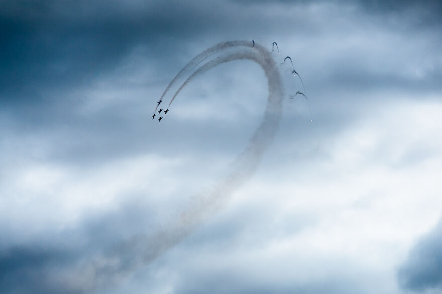 I Captured The Perfection Of Aerial Geometry And Trajectories Performed By Swiss Aerobatic Team Patrouille Suisse (40 Pics)