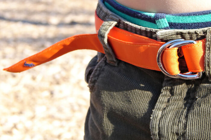 Person Wonders "What Is The Best Case Of 'You Just Picked A Fight With The Wrong Person' That You've Witnessed?" And 30 Netizens Reply