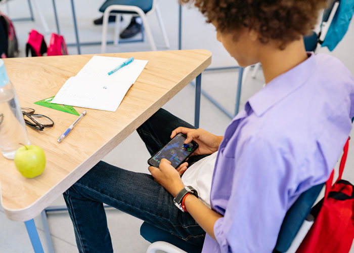 30 Teachers Share The Biggest Differences Between Students Now And In The Past