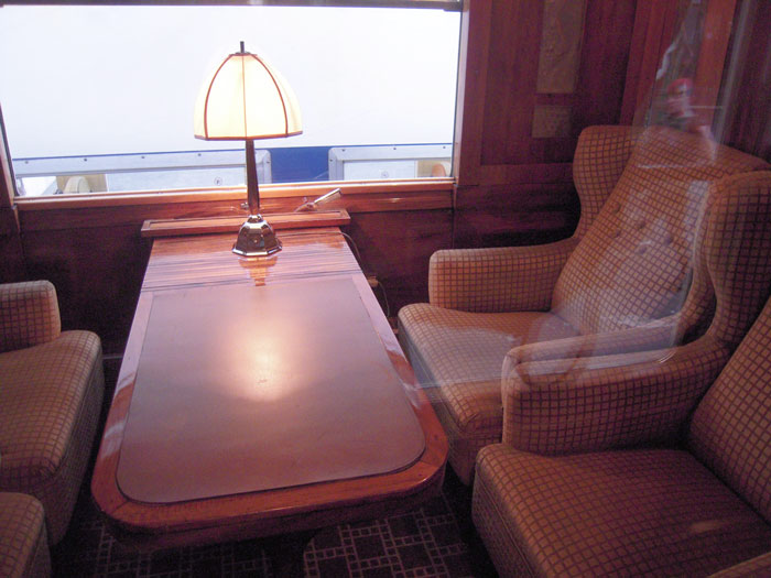 Traveler Is Told She Was Wrong For Asking A Woman With A Service Dog To Leave Her Compartment She Paid For So She Wants The Internet’s Opinion Traveler Is Told She Was Wrong For Asking A Woman With A Service Dog To Leave Her Compartment She Paid For So She Wants The Internet’s Opinion