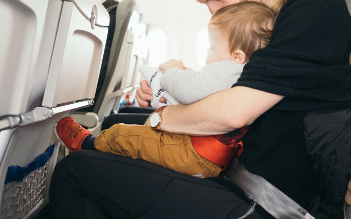Woman Causes A Scene On A Plane After A Man Who Paid Extra Just To Be There Refused To Switch Seats With Her