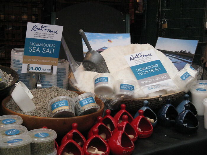 40 Bizarre, Uplifting, Or Straight Up Chucklesome, Yet Unlikely Personal Stories As Shared Online That Are Very Much True