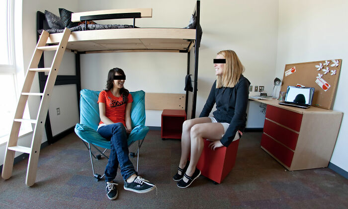 Introverted And Anxious People Reveal That These 30 Situations Are A Nightmare For Them