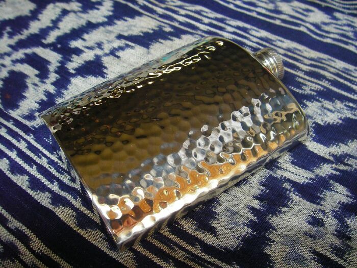 30 Concepts That Work Just Fine In Movies But Fail To Work In Real Life, As Pointed Out By Folks Online