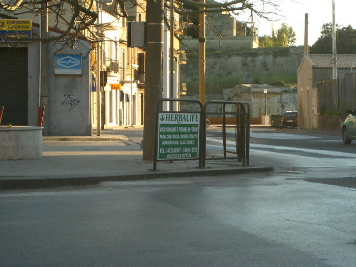 Folks In This Online Group Point Out 27 Obvious Lies People Actually Fell For