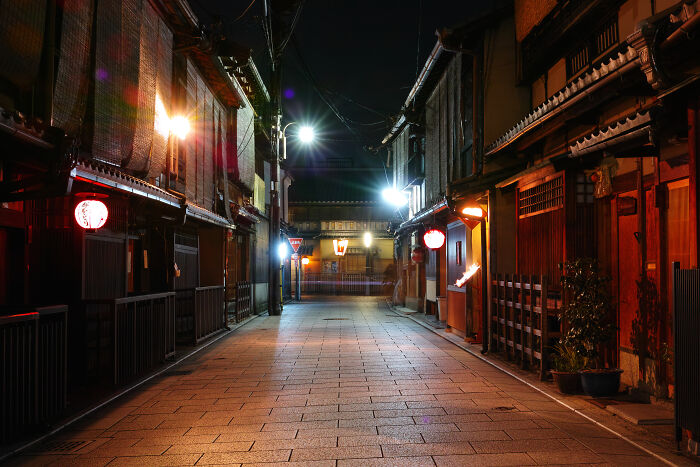 30 Concepts That Work Just Fine In Movies But Fail To Work In Real Life, As Pointed Out By Folks Online