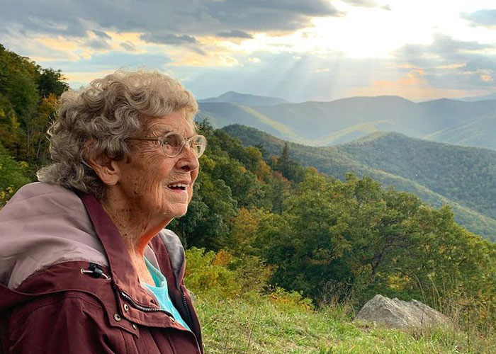 Grandson Takes Grandma To See The Mountains, It Turns Into An Adventure To Visit Every US National Park Together