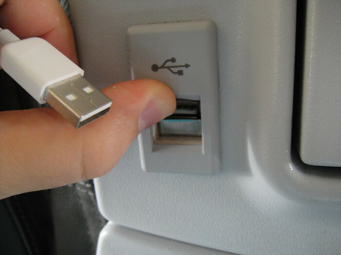 30 Things People Are Certain Of Without A Need To Prove It, As Shared In This Online Thread