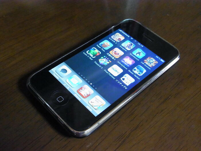 Folks In This Online Group Point Out 27 Obvious Lies People Actually Fell For