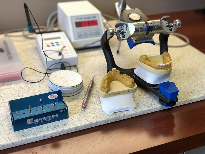 40 Bizarre, Uplifting, Or Straight Up Chucklesome, Yet Unlikely Personal Stories As Shared Online That Are Very Much True