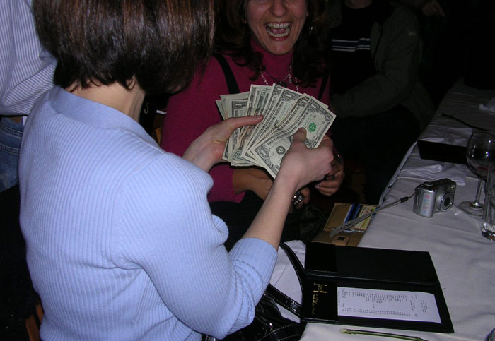 Woman Slammed For Walking Out On Boyfriend And His Parents After She Refused To Finance Their Restaurant Meals