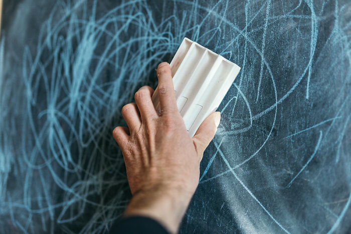 30 Crazy Things Teachers Did In The 80s And 90s That Seem Unbelievable Now