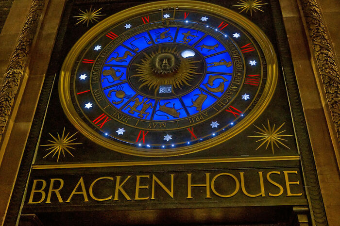 Folks In This Online Group Point Out 27 Obvious Lies People Actually Fell For