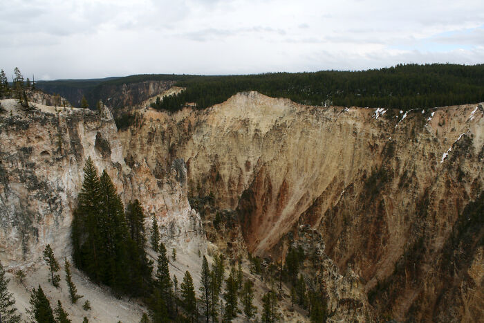 30 Concepts That Work Just Fine In Movies But Fail To Work In Real Life, As Pointed Out By Folks Online