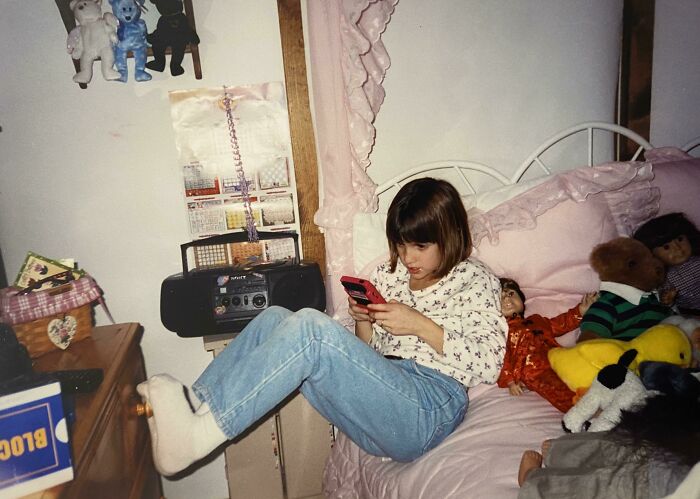 Gameboy, American Girl Dolls, Blockbuster, Beanie Babies, Longaberger Baskets, Boom Box, And A Bowl Cut. The Dream Of 1998z