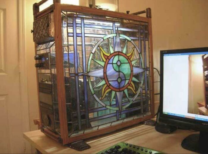 Holy PC. +100 Speed, +200 Faith, 50% Chance Faulty Logic Board