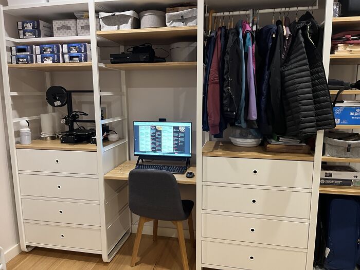 I Implemented A Desk In The Elvarli System