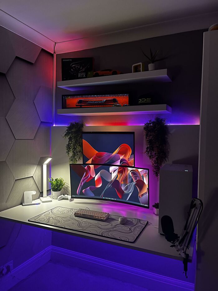 My Floating Desk Made With 2 IKEA Trotten 160x80cm