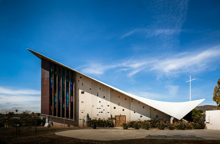 Carlton Hills Lutheran Church, USA (1960) By Robert Des Lauriers