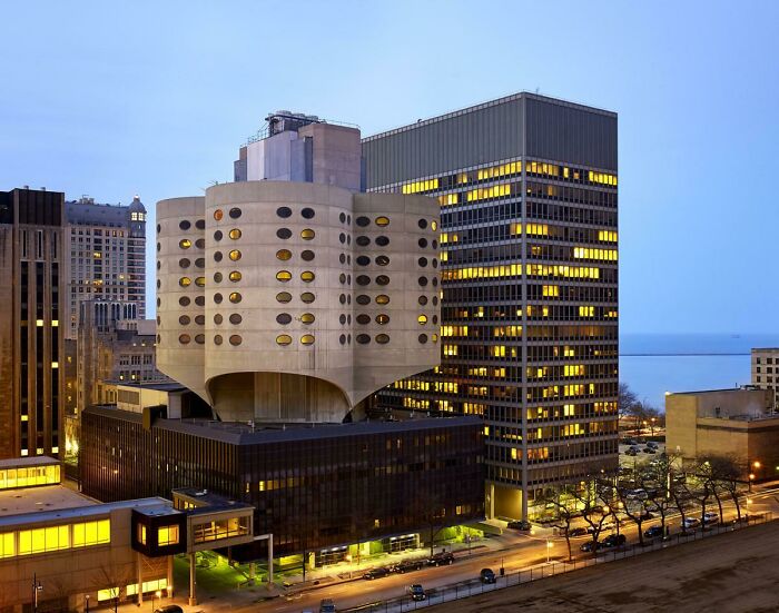 Prentice Women’s Hospital, Chicago, USA (1969-75) By Bertrand Goldberg