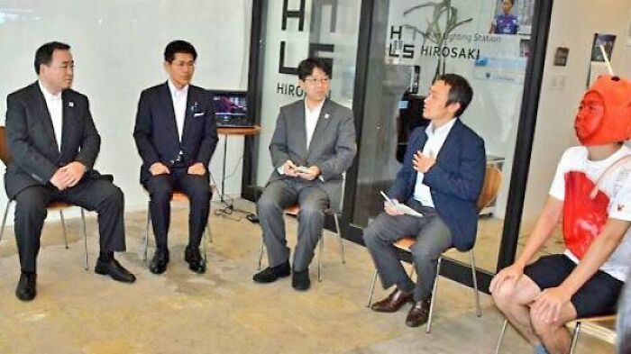 Meeting With The Leaders Of Your City