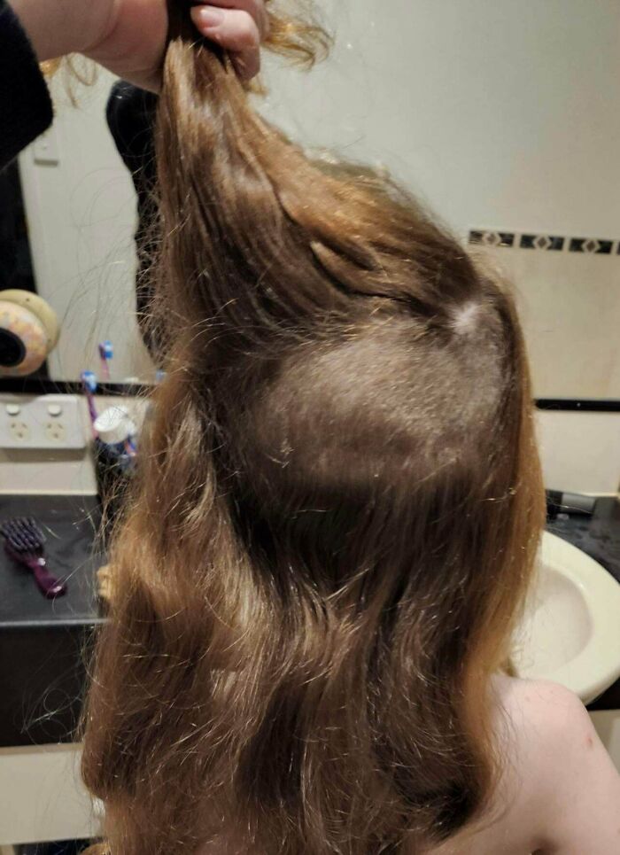 They Decided This Was The Best Way To “Thin Out” The Kids Hair 🤣