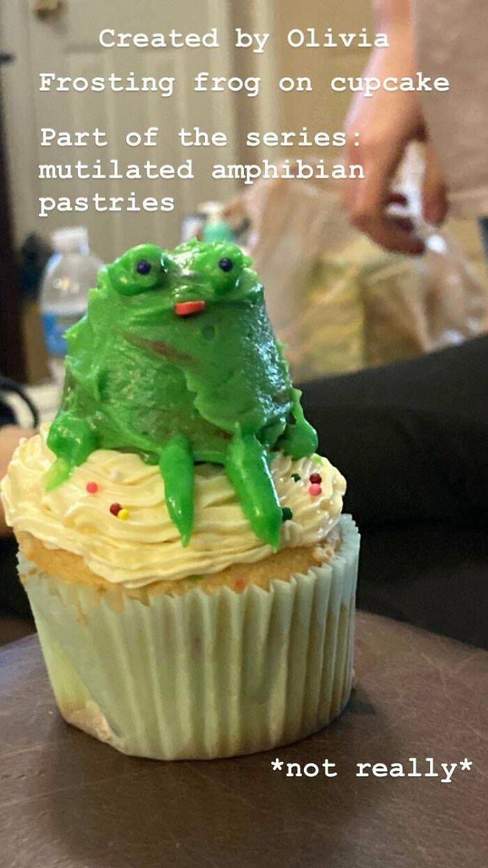 Frog Cupcake