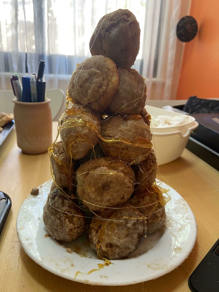 An Attempt At Croquembouche