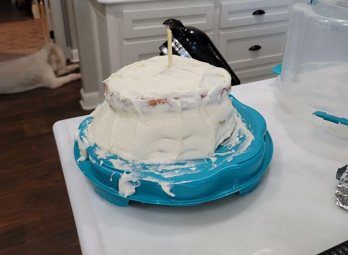 My Mom Says It Looks Like A Dr Seuss Cake