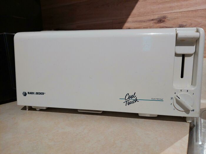 A Black & Decker Toaster My Mother Bought Over 34 Years Ago For Her First Apartment. Used Daily And Still Works Like A Charm