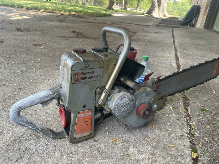 1950s David Bradley Chainsaw. Still Works